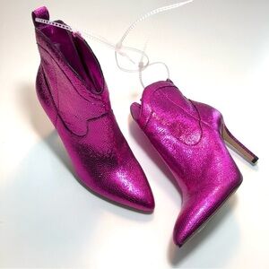 NEW Gianni Bini Ezlee Pink Snake Embossed Western Stiletto Heel Booties size 5